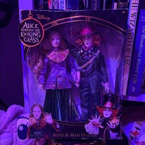 Disney Alice and Mad Hatter Doll Set